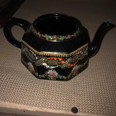Black tea pot