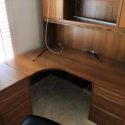 Classic Teak Desk in very good condition 