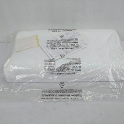 Mainstays Memory Foam Standard Contour Pillow - New