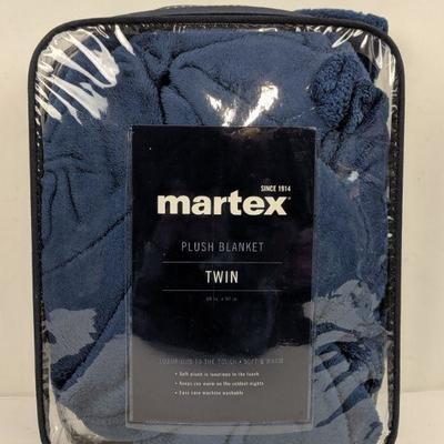 Martex Plush Blanket, Navy, Twin - Opened Package