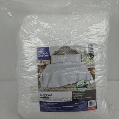 Better Homes & Gardens King Quilt, White Ruffle - Needs Cleaning