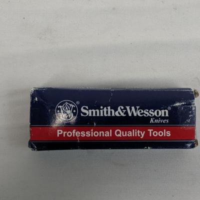 Smith & Wesson Knives Professional Quality, Assisted Opening Knife, Black - New