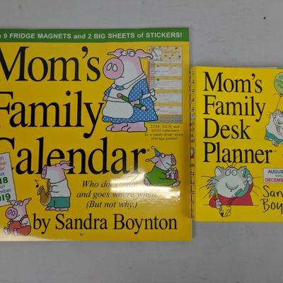 Mom's Family Calendar 2019, Desk Planner - New