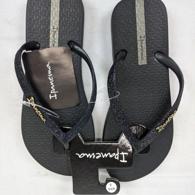 Ipanema Black Flip Flops, Size 5 - New