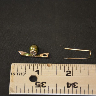 Pearl and diamond pendant 14K, large black pearl, pendant is 1