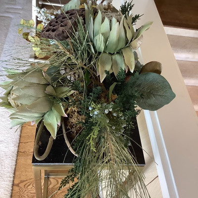 109 Gold Tones Display Table with Plant