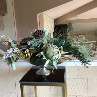 109 Gold Tones Display Table with Plant