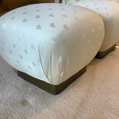 117 Vintage Five Piece Couch with Two Ottomans