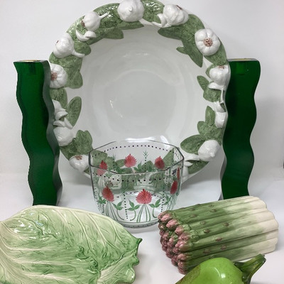 128 Veggie Theme Service and Kitchen Decor