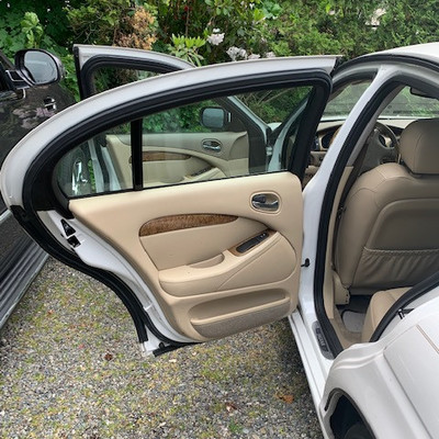 143 2002 Jaguar S Model Sedan