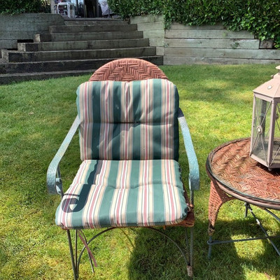 148 Outdoor Sitting Area