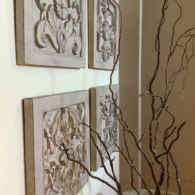 157 Basin Stand with Branches and 4 Wall Hangings