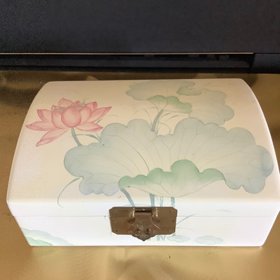 172 Lotus Enamel Jewelry Box with Contents