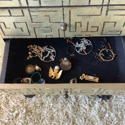 173 Floor Standing Jewelry Box with Contents