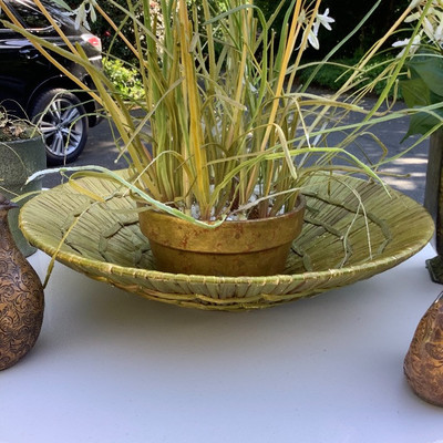 186 Artificial Floral Pots and Ceramic Birds