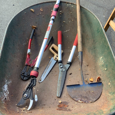 192 Yard Tool Lot