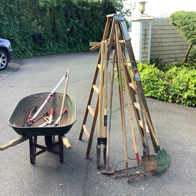 192 Yard Tool Lot