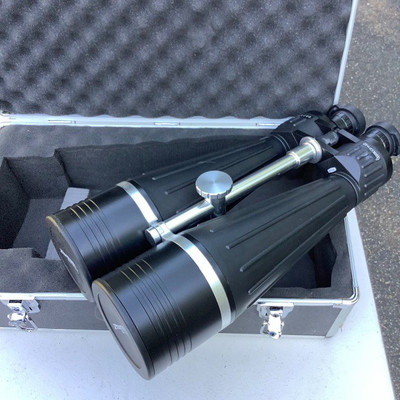 194 Binoculars 25 x 100 In Hard Case