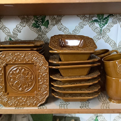 204 â€œAmerican Atelierâ€ Stone Ware Dish Set