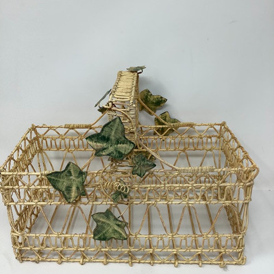 218 Ivy Kitchen and Dinning Decor