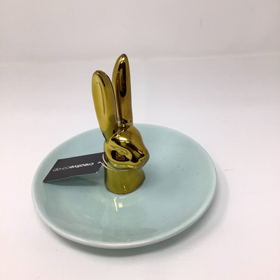 227 Easter Serving Items