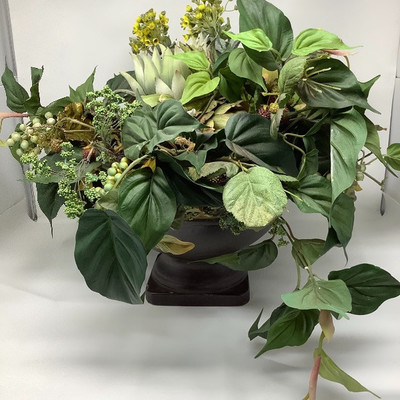 236 Beautiful Artificial Floral Arrangement 