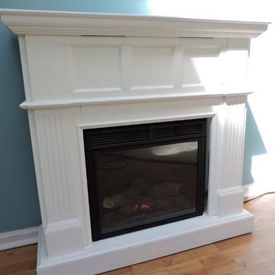 White Mantle with Twin Star Electric Fireplace | EstateSales.org