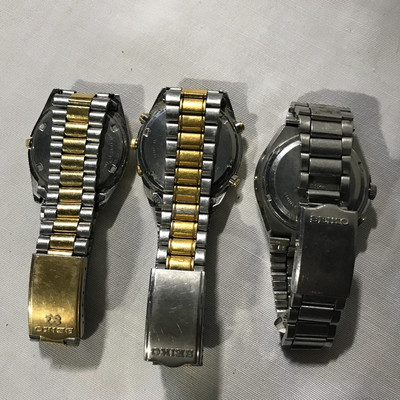 Lot 10- Seiko and Timex Mens Watches 