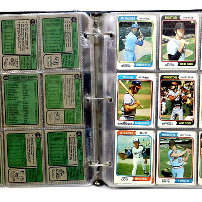 1974 TOPPS BASEBALL CARDS COLLECTION -288 Cards in Album