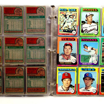 1975-76 TOPPS BASEBALL CARDS COLLECTION - 198 Cards in Album