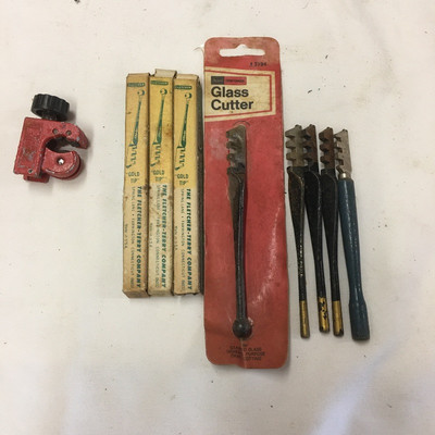 Lot 3 - Staplers and Glass Cutters 