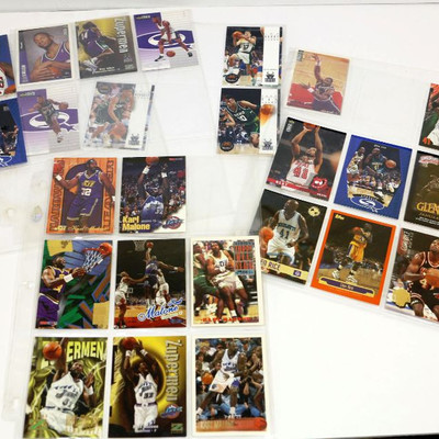 BASKETBALL CARDS COLLECTION - Mixed Brands/Years/Stars 60 Sheets - Approx 400 cards