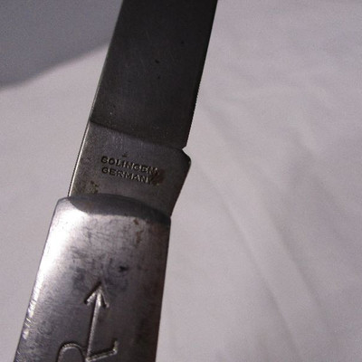 Folding Pocket Knives / J Russell & Co. Green River 
