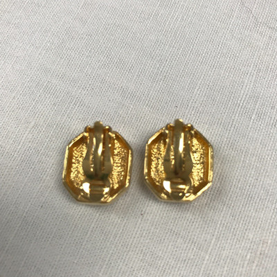 Lot 31 - 14k Gold Jewelry and more
