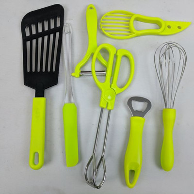 7 Piece Kitchen Gift Set, Lime Green - New