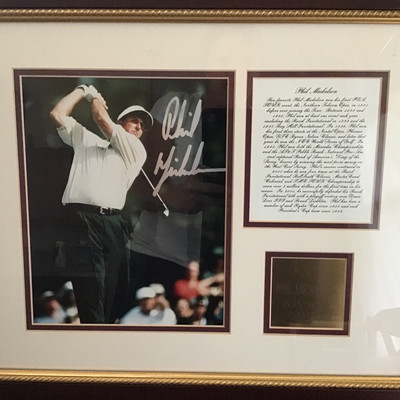  Authentic Autographed Phil  Mickelson photo 