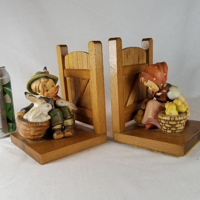 Hummel Bookends