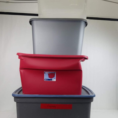 5 Various Storage Bins, Gray, Red, Clear. 3 with Lids, 2 Clear Ones without Lids