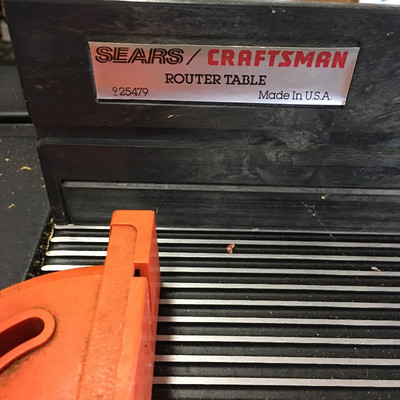 Lot 63 - Router and Router Table Craftsman