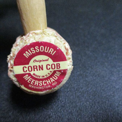 The Original Corn Cob Pipe - Missouri Meerschaum