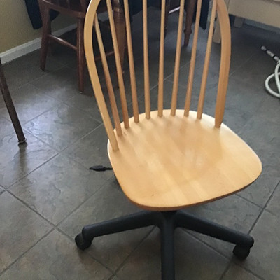 ADJUSTABLE SOLID WOOD OFFICE CHAIR