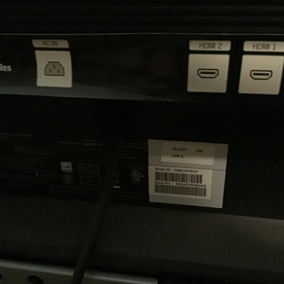 MAGNAVOX 31 INCH TELEVISION