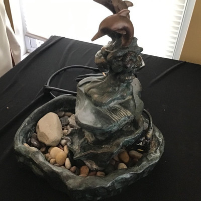 DOLPHIN CALMING FOUNTAIN