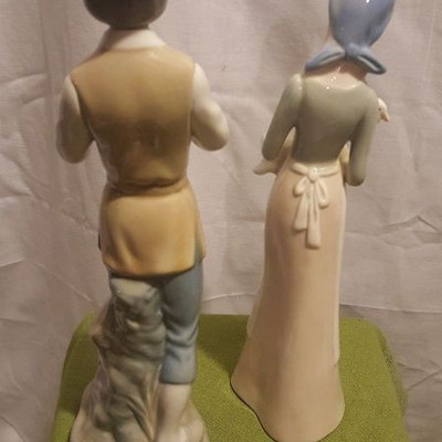 Celanas Miguel Requena (all figures are Lladro) Girl & Boy w/ Geese: ( Value $100-$150)