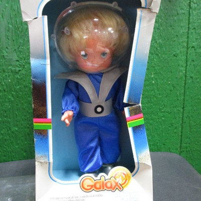 Galax Bib Bib Doll