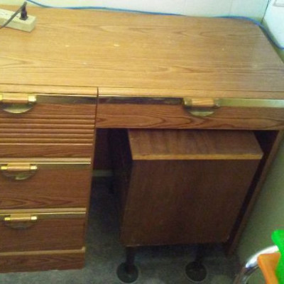 Desk - 4 drawer 