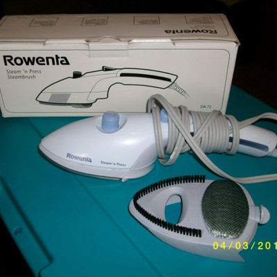 Rowenta clothes steamer - new