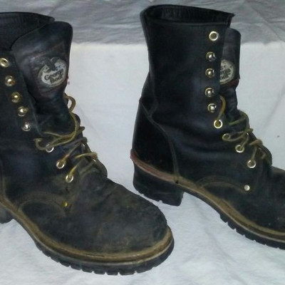 Steel toe work boots - size 9