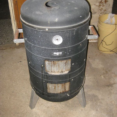 Smoker/Grill - MECO electric or charcoal 