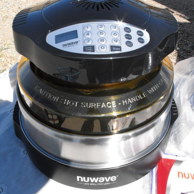 LOT 32  New NuWave Pro Plus Infrared Oven